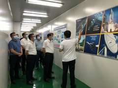 <b><font color='#0000FF'>东莞市委书记肖亚非一行参观考察华体在线登录入口-华体(中国)半导体</font></b>